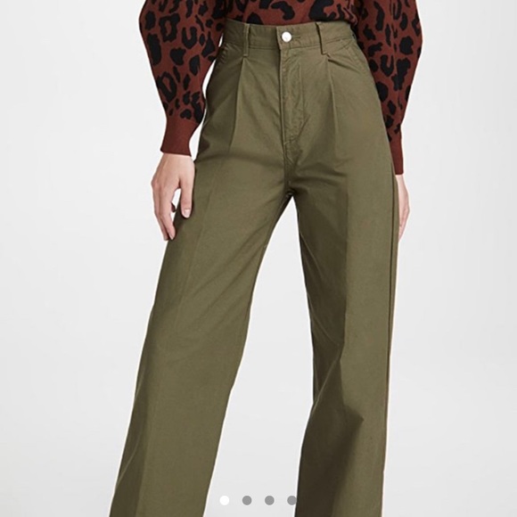 Levi's High Loose Cargo Pants - Picture 1 of 6